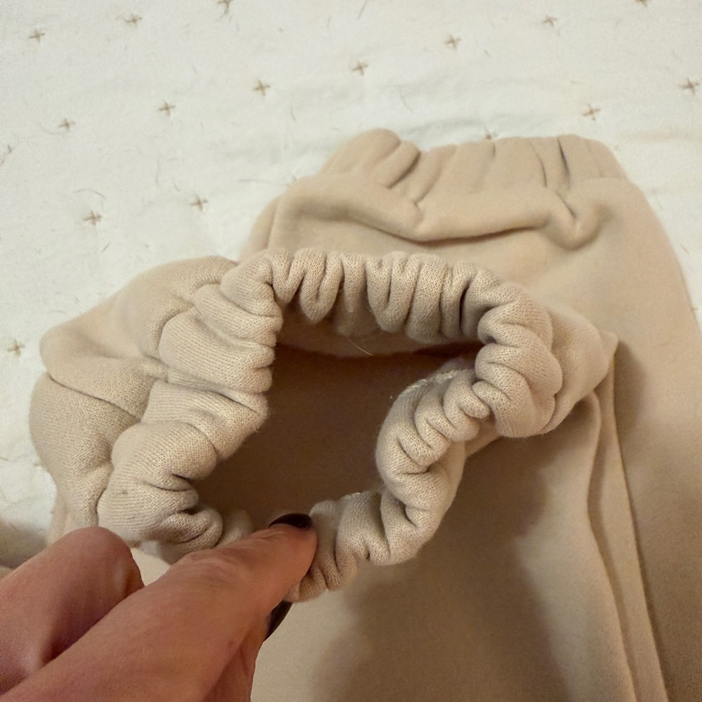 Women's Cream Sweatpants & Joggers Set - Picture 9 of 9